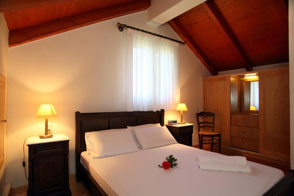 Kydonies Villas Frinion Room photo