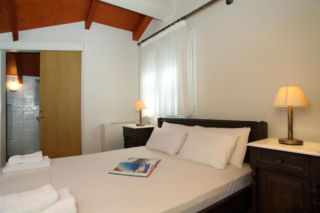 Kydonies Villas Frinion Room photo
