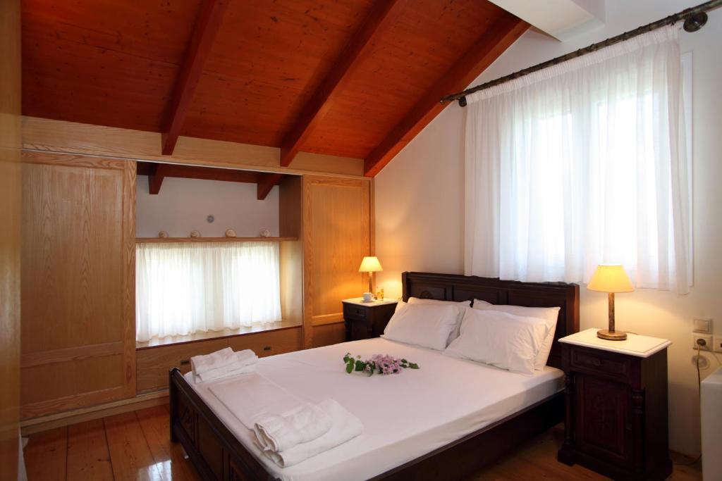 Kydonies Villas Frinion Room photo